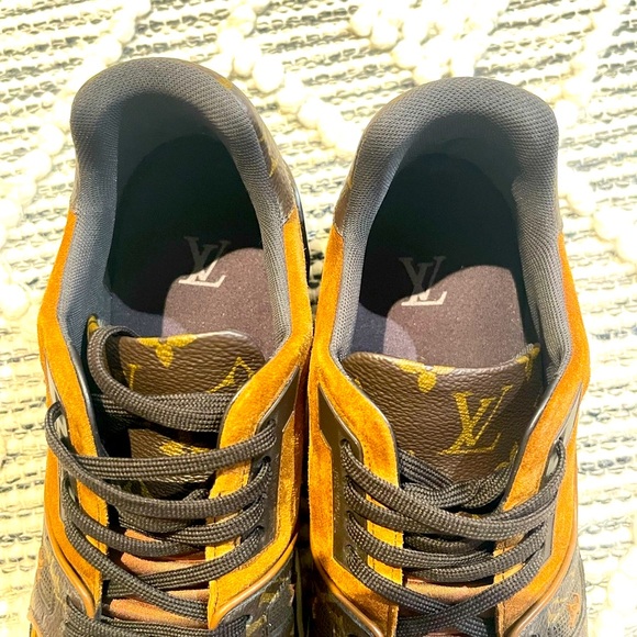 Louis Vuitton Monogram Sneakers - Picture 4 of 5